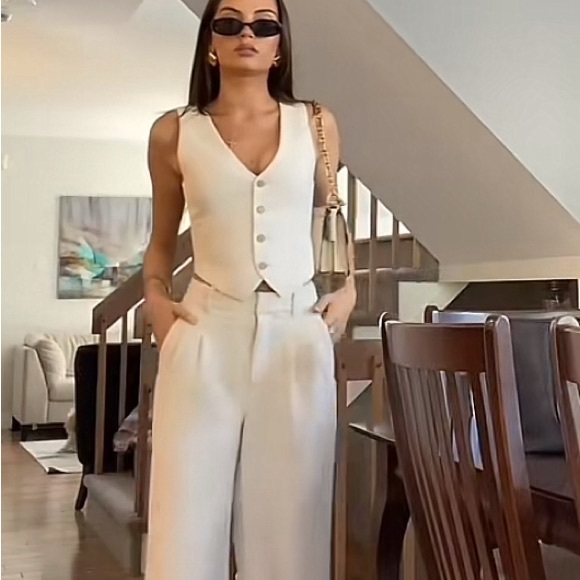 Aritzia Pants - Aritzia❤️Effortless Pant & Vest❤️NEW